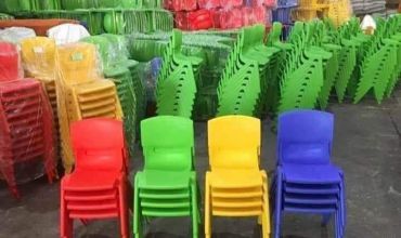Cung cấp bàn ghế nhựa nhập khẩu